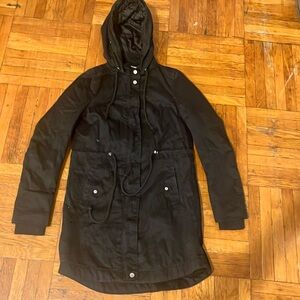 Very good condition, almost like new H&M black woman coat size 2